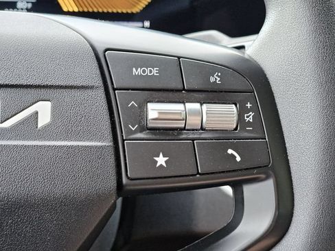 Used 2025 Kia K4 FWD image 18