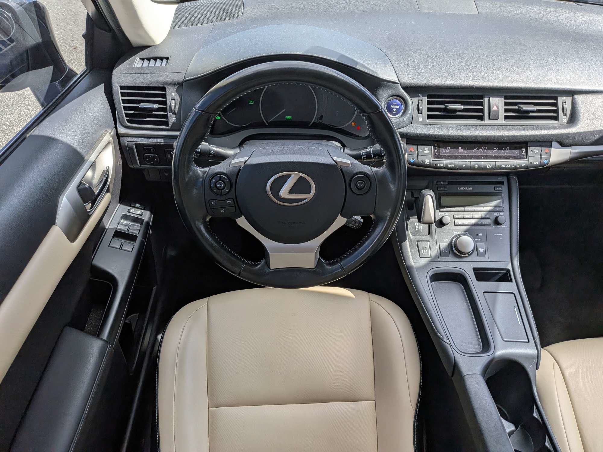 Used 2017 Lexus CT 200h w/ Accessory Package 2 FWD image 16