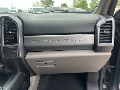 Used 2021 Ford F250 XLT w/ XLT Premium Package AWD/4WD image 20