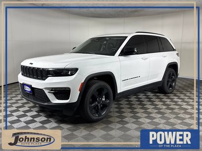 Used 2023 Jeep Grand Cherokee Limited w/ Black Appearance Package