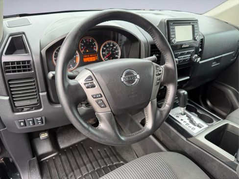 Used 2015 Nissan Titan SV w/ SV Value Truck Package AWD/4WD image 19