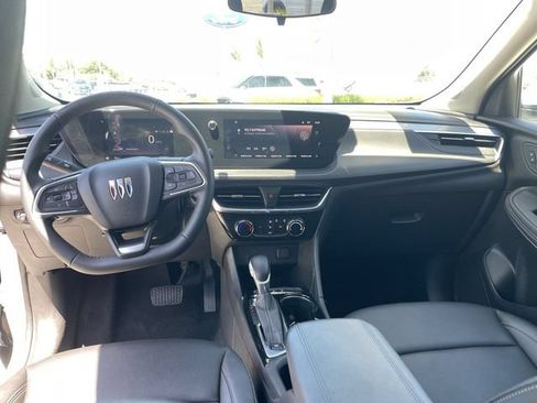 Used 2024 Buick Encore GX Sport Touring FWD image 19