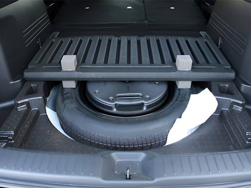 Used 2025 MAZDA CX-50 AWD 2.5 Turbo w/ Premium Pkg image 26