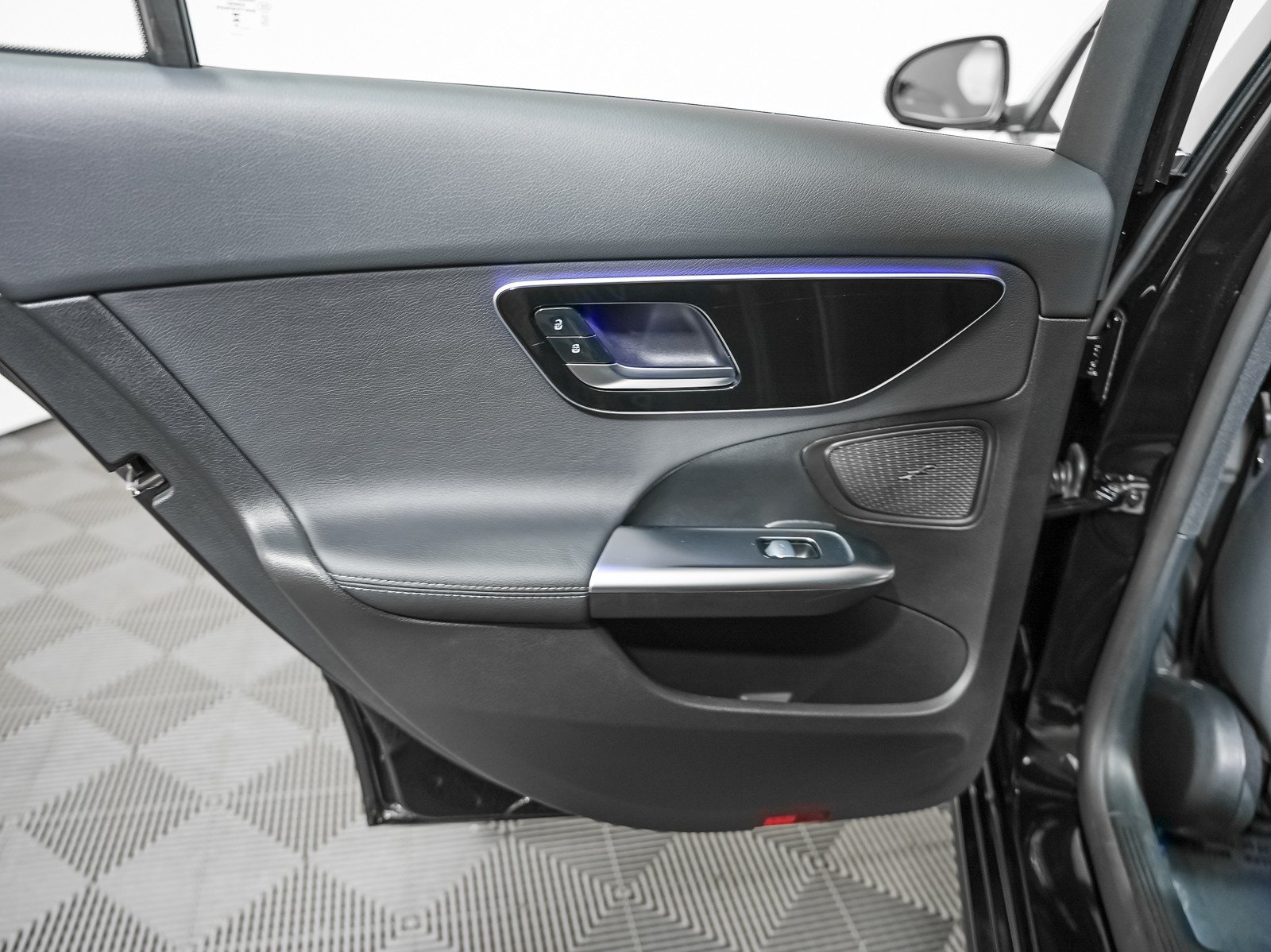 Used 2024 Mercedes-Benz C 300 Sedan image 22