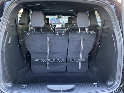 New 2026 Chrysler Voyager LX FWD image 5