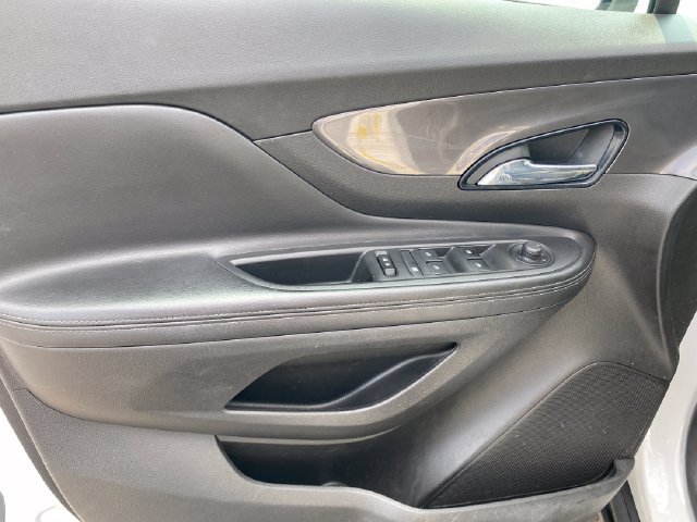 Used 2020 Buick Encore Preferred AWD/4WD image 16