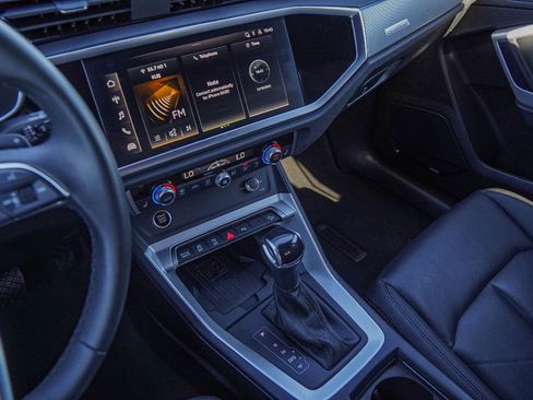 Certified 2025 Audi Q3 2.0T Premium Plus w/ Premium Plus Package image 15