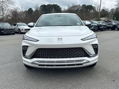 New 2026 Buick Envista Avenir image 3