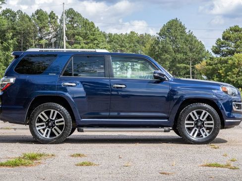 Used 2016 Toyota 4Runner Limited AWD/4WD image 5
