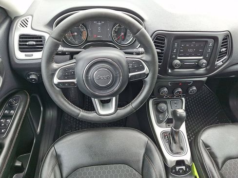Certified 2018 Jeep Compass Latitude w/ Cold Weather Group AWD/4WD image 21