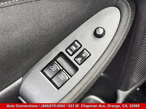 Used 2020 Nissan 370Z Coupe RWD image 18