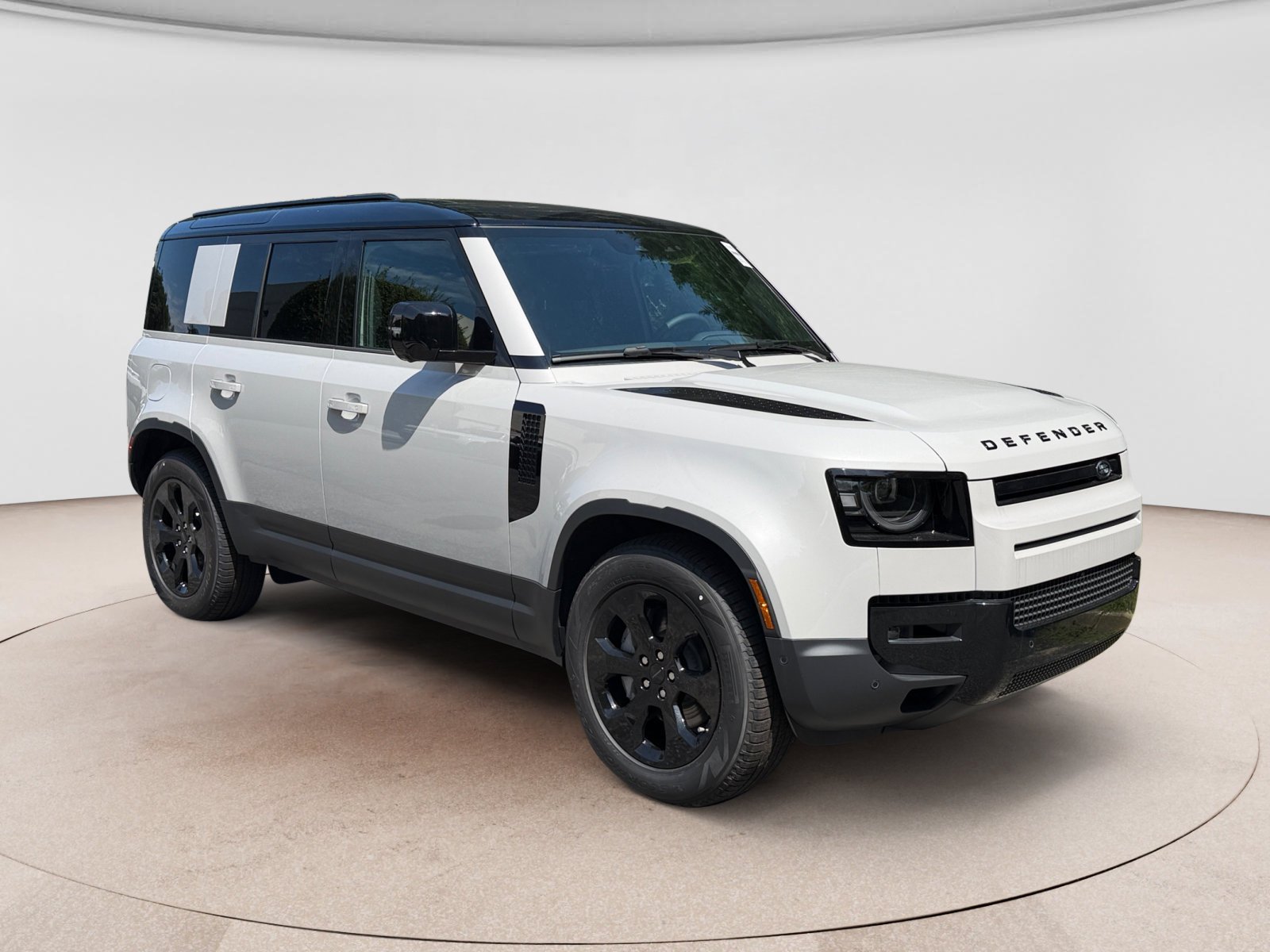 New 2026 Land Rover Defender 110 S AWD/4WD image 7