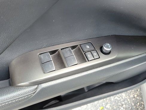 Used 2023 Toyota Camry XSE image 16