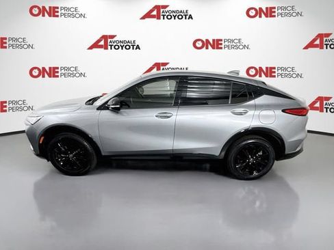 Used 2024 Buick Envista Sport Touring w/ Convenience I Package FWD image 4