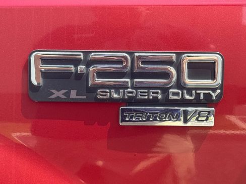 Used 2003 Ford F250 XL RWD image 23