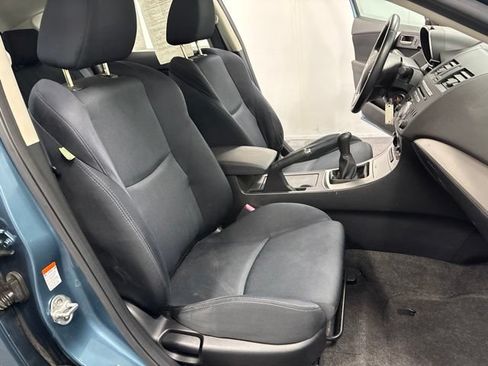 Used 2011 MAZDA MAZDA3 s Sport FWD image 19