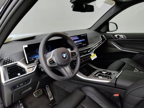 Used 2026 BMW X5 sDrive40i w/ M Sport Package RWD image 14