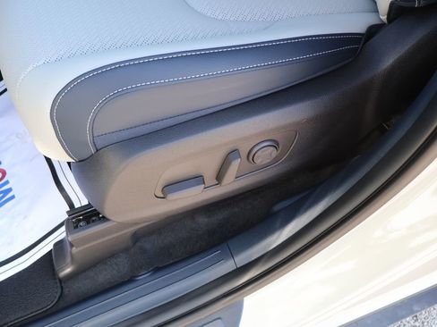 New 2026 Kia Carnival SX Prestige FWD image 17