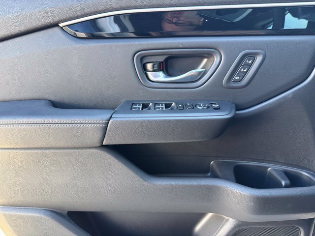 Used 2025 Honda Pilot EX-L image 13