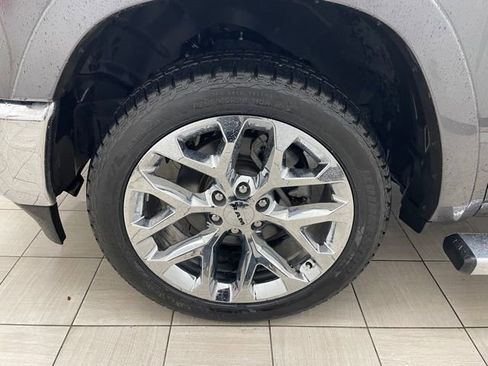 Used 2022 RAM 1500 Laramie image 7