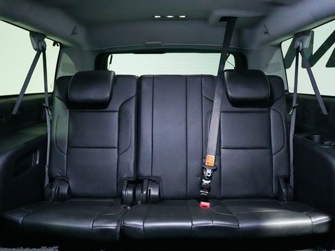 Used 2019 Chevrolet Suburban LT AWD/4WD image 32