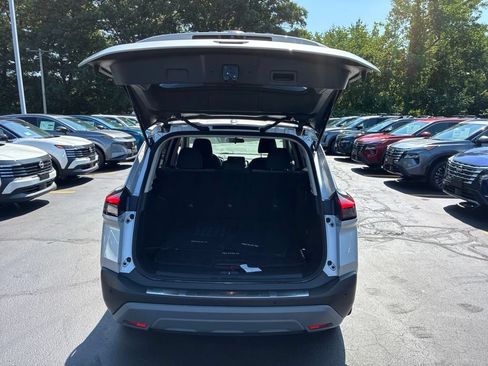 Certified 2022 Nissan Rogue SV AWD/4WD image 13