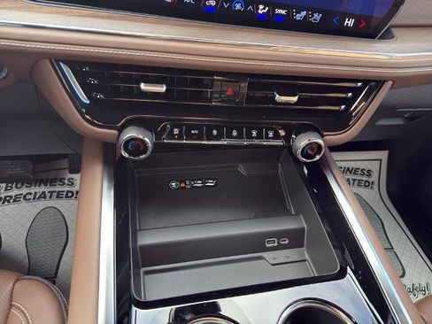 New 2026 Chevrolet Tahoe High Country w/ Sun And Tow Package image 24