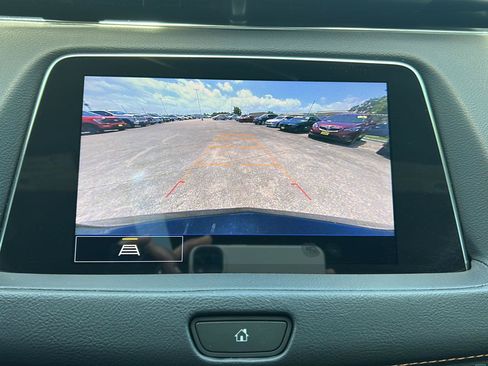 Used 2022 Cadillac XT4 Sport w/ Comfort Package AWD/4WD image 14