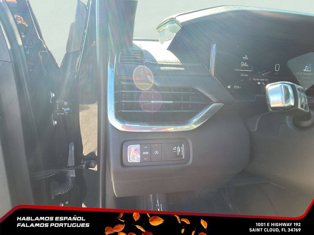 Used 2025 GMC Acadia Elevation FWD image 17