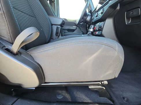 Used 2025 Jeep Wrangler Unlimited Rubicon 4xe w/ Safety Group image 20