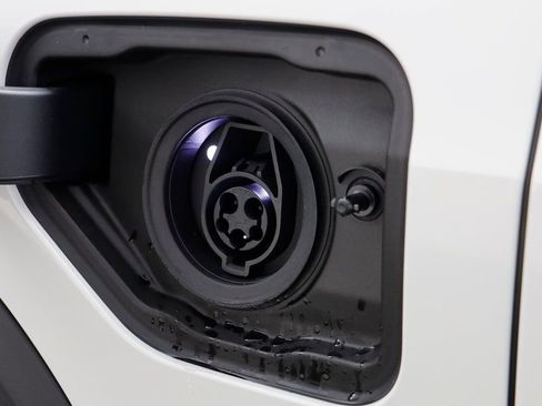 New 2026 BMW X5 xDrive50e AWD/4WD image 4