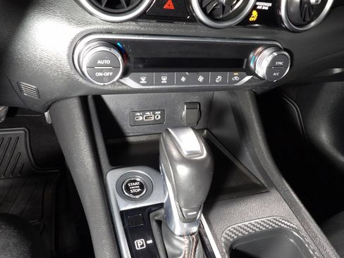 Used 2023 Nissan Sentra SR w/ Trunk Package FWD image 15