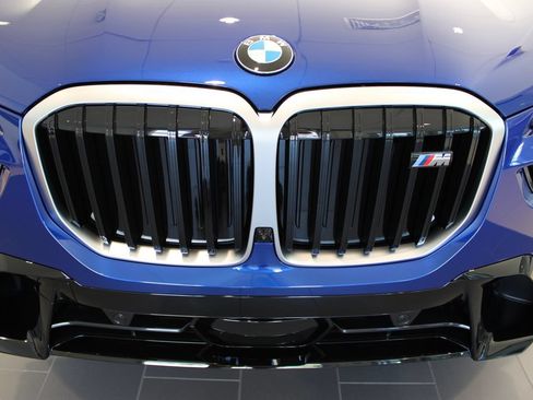 Used 2025 BMW X7 M60i AWD/4WD image 50