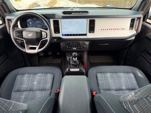 Certified 2025 Ford Bronco Heritage Edition image 18