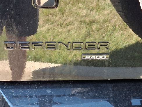 Used 2023 Land Rover Defender 90 X-Dynamic SE AWD/4WD image 4