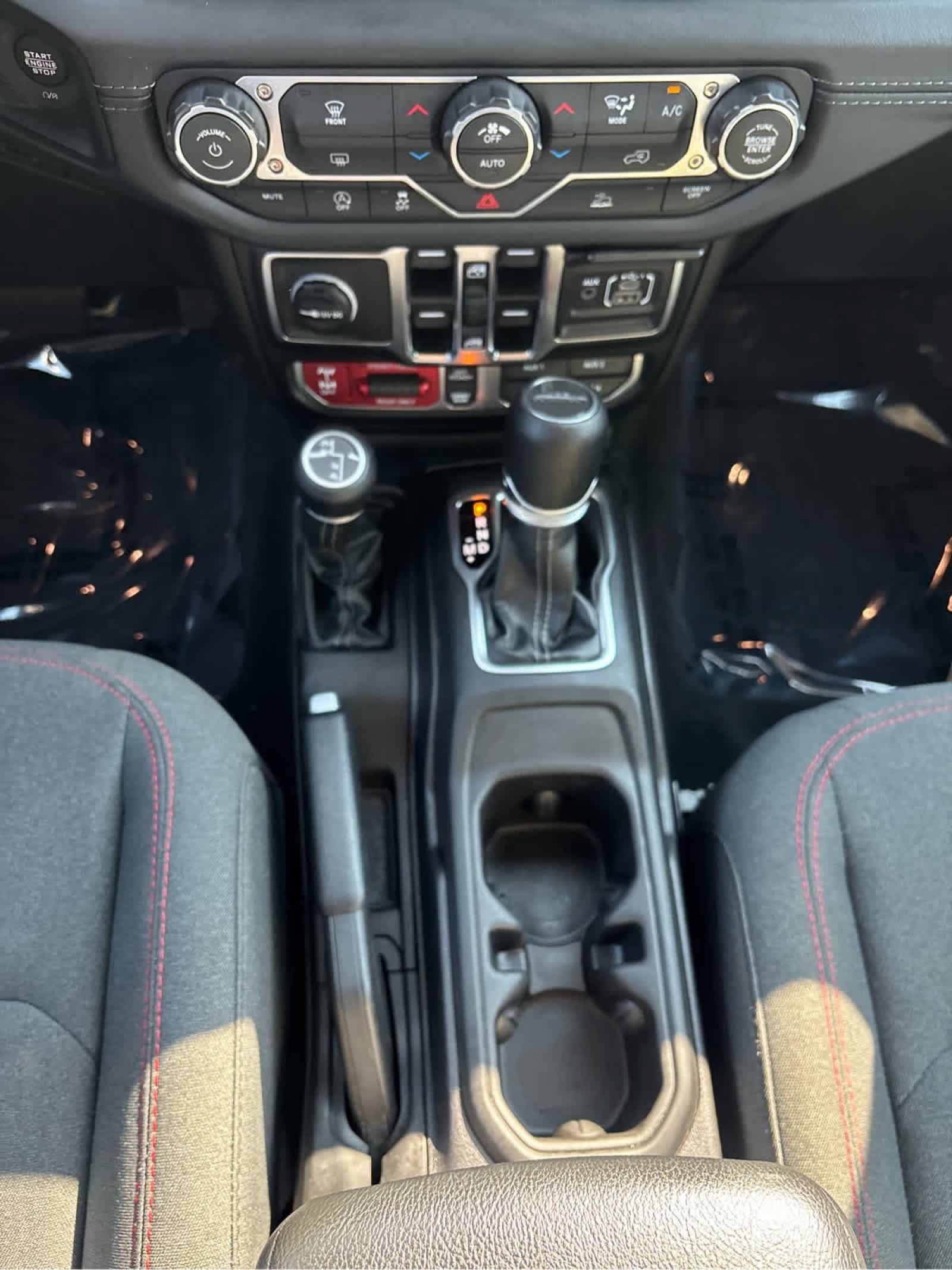 Used 2026 Jeep Gladiator Rubicon AWD/4WD image 26