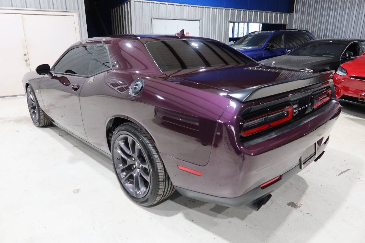 Used 2022 Dodge Challenger R/T Scat Pack w/ Plus Package RWD image 3