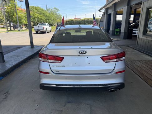 Used 2020 Kia Optima LX FWD image 6