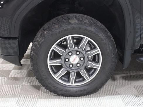 Used 2024 GMC Sierra 1500 AT4 w/ Technology Package AWD/4WD image 43
