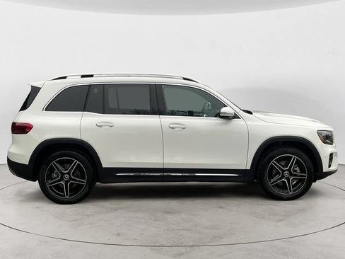 Used 2026 Mercedes-Benz GLB 250 4MATIC image 6