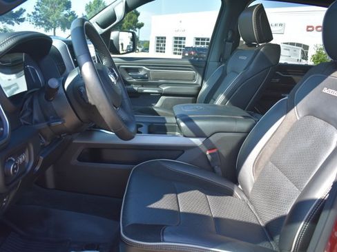 Used 2024 RAM 1500 Laramie AWD/4WD image 18