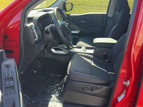 New 2026 Nissan Frontier SV w/ SV Convenience Package RWD image 10