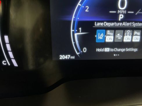 Certified 2025 Toyota Corolla Cross XLE w/ Convenience Package AWD/4WD image 19