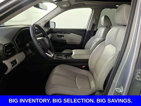 Used 2025 Honda Pilot Touring image 15