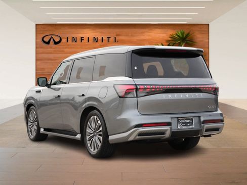Certified 2025 INFINITI QX80 Sensory image 5