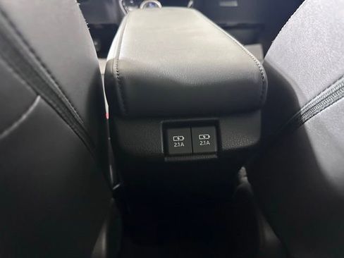Used 2022 Toyota Prius Prime XLE image 17