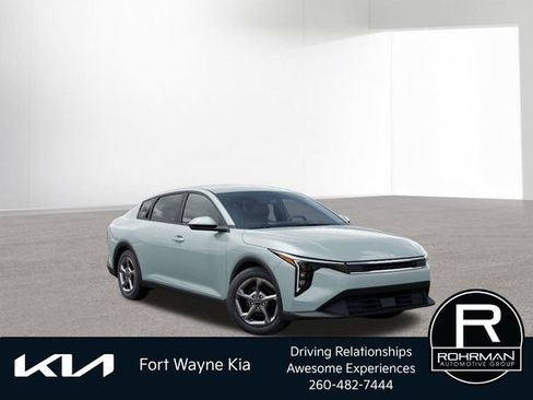 New 2026 Kia K4 FWD image 10
