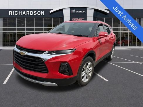 Used 2020 Chevrolet Blazer LT FWD image 1