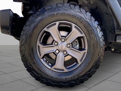 Used 2018 Jeep Wrangler Unlimited Rubicon image 11