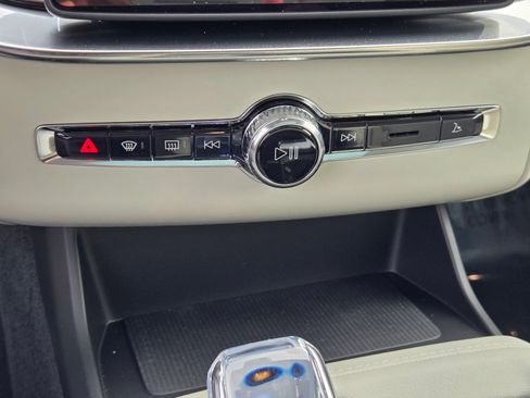 New 2026 Volvo XC90 T8 Ultra w/ Protection Package Premier image 20